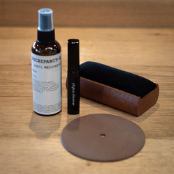 Accessory Record Vinyl LP Cleaning Kit BRUSH / STYLUS Cleaning Fluid Label Protector