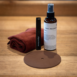 Record Vinyl LP Cleaning Kit CLOTH / STYLUS Cleaning Fluid Label Protector Top Quality