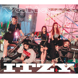 Itzy Voltage (VERSION B) CD