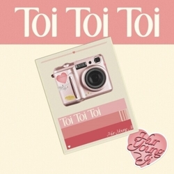 Hur Young Ji Toi Toi Toi - incl. 108pg Photobook, Door Hanger, 2 Postcards, Sticker, Ticket, + 2 Photocards ASIA PHOTOBOOK PHOTOCARD STICKER CD