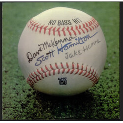 Dave McKenna / Scott Hamilton / Jake Hanna No Bass Hit