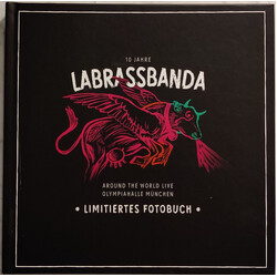LaBrassBanda Around The World Live (10 Jahre LaBrassBanda – Olympiahalle München) Limitiertes Fotobuch Multi CD/DVD/Blu-ray