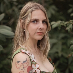 Dori Freeman Ten Thousand Roses vinyl LP