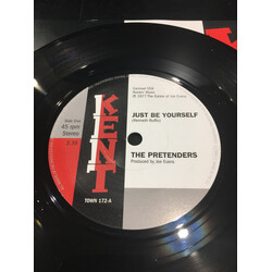 The Pretenders (2) Just Be Yourself / It’s Everything About You (That I Love) Vinyl