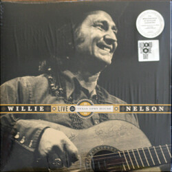 Willie Nelson Live At The Texas Opry House 1974