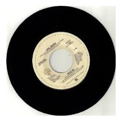 Gail Davies Hold On USED VINYL 7INCH 45 RPM PROMO