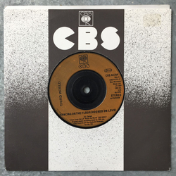 Third World Dancing On The Floor (Hooked On Love) Vinyl 7" USED