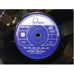 Wayne Fontana & The Mindbenders Um, Um, Um, Um, Um, Um USED VINYL 7INCH 45 RPM SINGLE