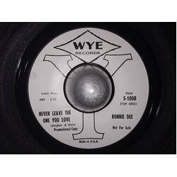 Ronnie Dee (6) Little Boy Blue / Never Leave The One You Love USED VINYL 7INCH 45 RPM SINGLE PROMO MONO