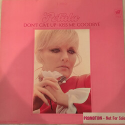 Petula Clark Don't Give Up · Kiss Me Goodbye Vinyl LP USED