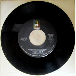The Tokens The Lion Sleeps Tonight USED VINYL 7INCH SINGLE