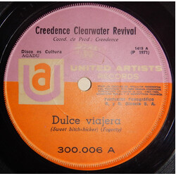 Creedence Clearwater Revival Sweet Hitch-Hiker / Door To Door USED VINYL 7INCH 33 S RPM SINGLE