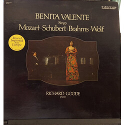 Benita Valente / Richard Goode / Wolfgang Amadeus Mozart / Franz Schubert / Johannes Brahms / Hugo Wolf Benite Valente Sings Mozart • Schubert • Brahm