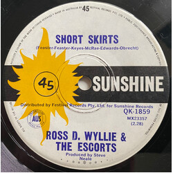 Ross D. Wyllie / The Escorts (8) Short Skirts USED VINYL 7INCH 45 RPM