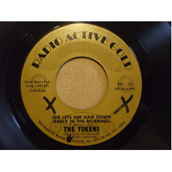 The Tokens She Lets Her Hair Down (Early In The Morning) / Green Tambourine USED VINYL 7INCH 45 RPM SINGLE REISSUE