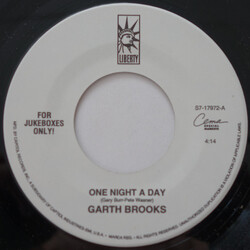 Garth Brooks One Night A Day / Mr. Blue USED VINYL 7INCH 45 RPM JUKEBOX STEREO