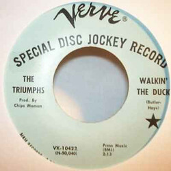 The Triumphs (4) Walkin' The Duck USED VINYL 7INCH SINGLE 45 RPM PROMO