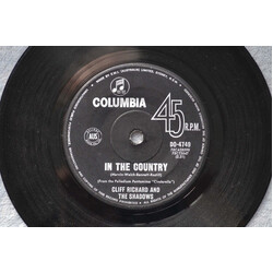 Cliff Richard & The Shadows In The Country / Finders Keepers USED VINYL 7INCH 45 RPM SINGLE