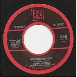 John Norris (3) / Doug Betschart / Dave Fuller (2) Sunrise Sunset / The Chicken Dance USED VINYL 7INCH 45 RPM SINGLE REISSUE