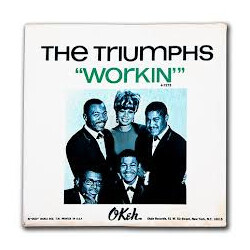 The Triumphs (8) Workin' / Memories Vinyl 7" USED