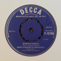 Tony Knight's Chessmen How Sweet / Surfer Street Vinyl 7" USED