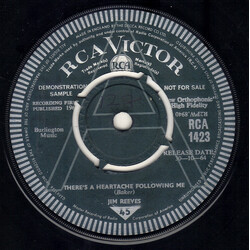 Jim Reeves There's A Heartache Following Me / Diamonds In The Sand Vinyl 7" USED