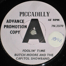 Butch Moore / The Capitol Showband Foolin' Time Vinyl 7" USED
