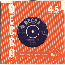 Tsai Chin The Ding Dong Song Vinyl 7" USED