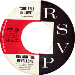 Ria And The Revellons She Fell In Love Vinyl 7" USED