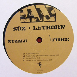 Suz / Layborn Nuzzle Fudge Vinyl 12" USED