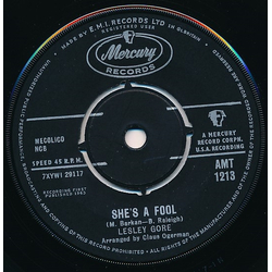 Lesley Gore She's A Fool / The Old Crowd Vinyl 7" USED