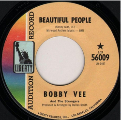 Bobby Vee / The Strangers (17) Beautiful People / I May Be Gone Vinyl 7" USED