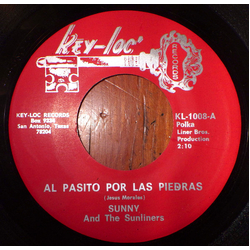 Sunny & The Sunliners Al Pasito Por Las Piedras Vinyl 7" USED