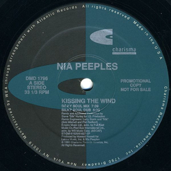 Nia Peeples Kissing The Wind Vinyl 12" USED