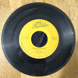 Tito Cortés Dos Claveles / Amor Y Llanto USED VINYL 7INCH 45 RPM