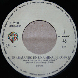 Devo Trabajando En Una Mina De Cobre = Working In The Coal Mine USED VINYL 7INCH 45 RPM SINGLE
